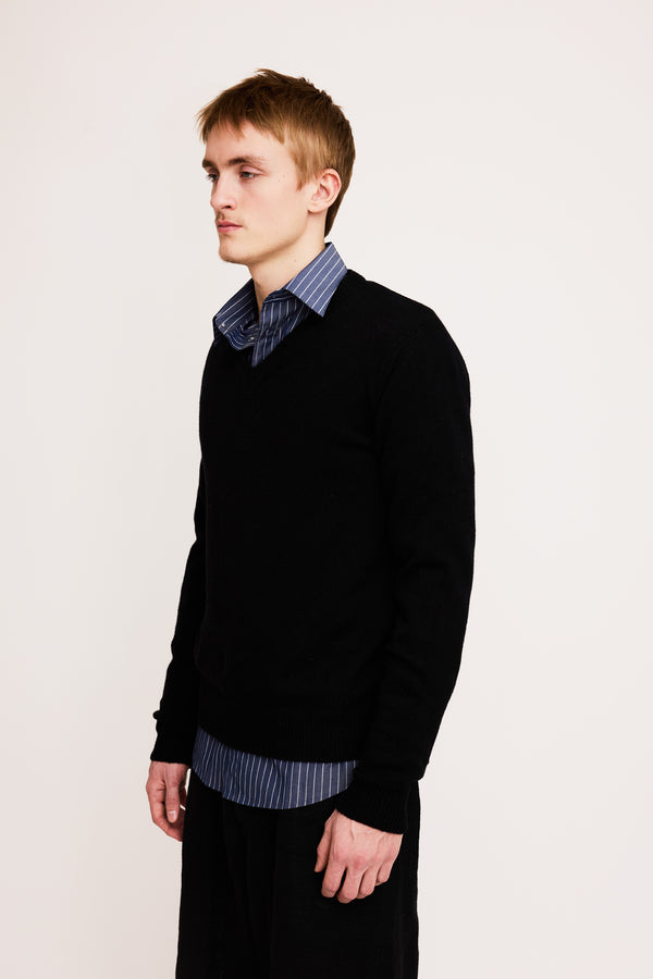 K&S Kasmír - Peysa V Neck Black