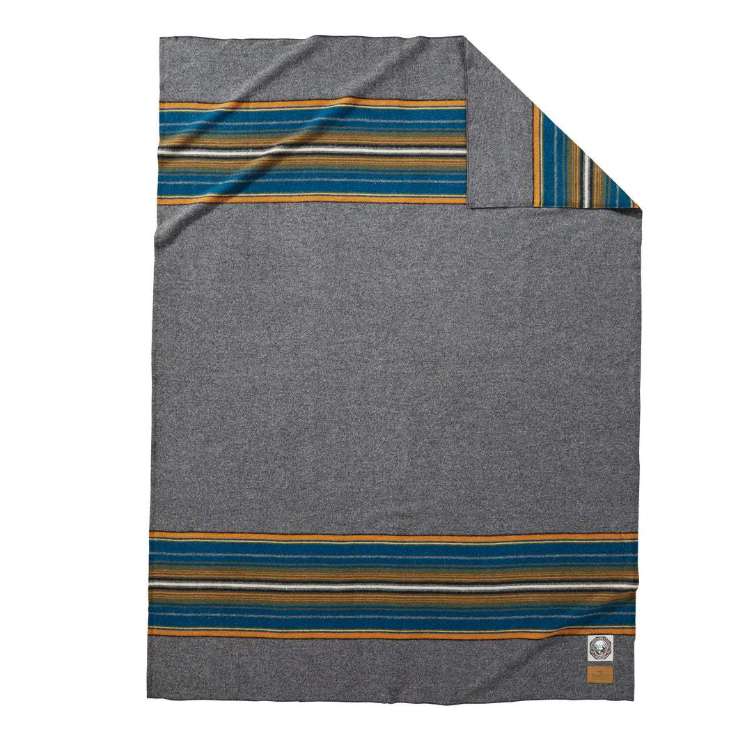 Pendleton Teppi - National Park Throw w/ Carrier - Olympic Grey - Kormákur & Skjöldur