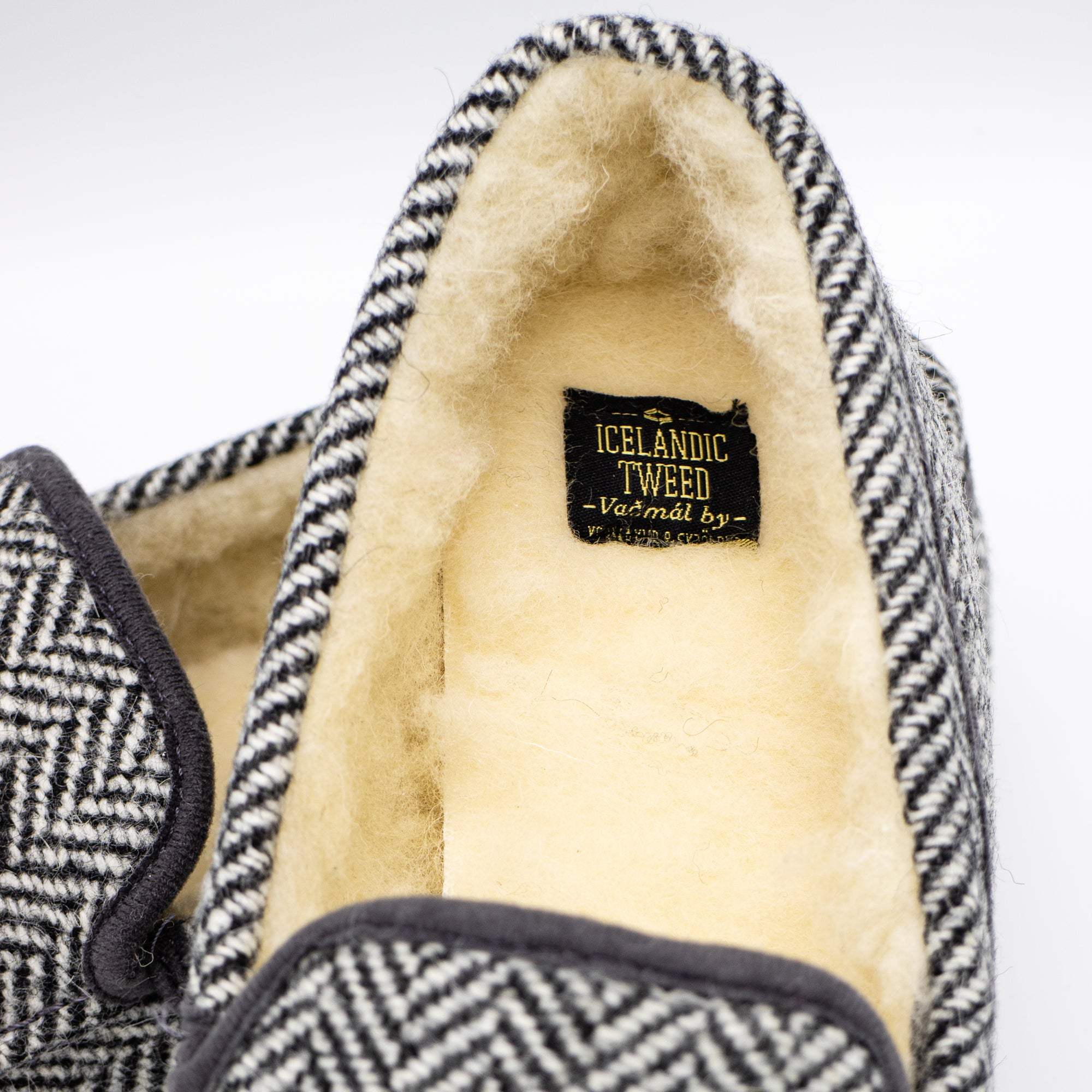 K&S Icelandic Tweed - Inniskór - Grár Fiskibeina - Kormákur & Skjöldur
